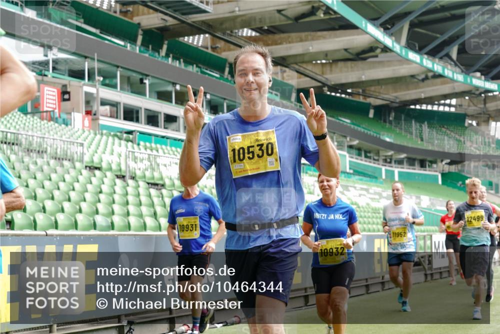 13.09.2026 - 21. swb-Marathon Bremen Michael Burmester http://msf.ph/oto/10464344 13.09.2026 10:35:09 Laufen im Stadion 10093, 10144, 10147, 10152, 10157, 10173, 10175, 10177, 10181, 10182, 10185, 10195, 10240, 10245, 10254, 10309, 10355, 10356, 10357, 10367, 10368, 10369, 10377, 10409, 10415, 10427, 10460, 10473, 10477, 10485, 10492, 10528, 10559, 10604, 10617, 10636, 10639, 10668, 10669, 10677, 10691, 10699, 10700, 10715, 10772, 10787, 10828, 10857, 10914, 10928, 11126, 11162, 11343, 11803, 11965, 10146, 10222 meine-sportfotos.de