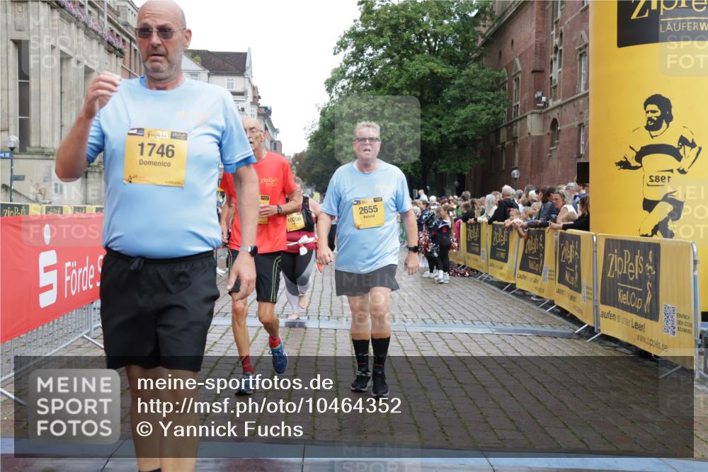 13.09.2026 - Kiel Lauf Yannick Fuchs http://msf.ph/oto/10464352 13.09.2026 09:56:44 Ziel 1746, 1774, 2655, 4641, 4643, 5938, 7509, 7548, 10206, 12072, 50, 51, 791, 2949, 3228, 3229, 5654, 5940, 6172, 6515, 6968, 8102, 8832, 9115, 10230, 11357, 11790, 12037, 12735, 12736, 12752, 3684, 8599, 8824, 9692, 12580, 50, 51, 1961, 3228, 3229, 4388, 6172, 6515, 10787, 11357, 11385, 11790, 12735, 12736, 12752 meine-sportfotos.de