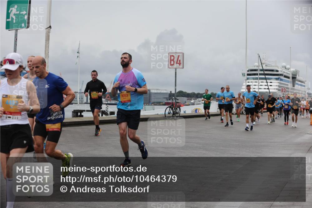 13.09.2026 - Kiel Lauf Andreas Tolksdorf http://msf.ph/oto/10464379 13.09.2026 12:04:48 Kiellinie 200, 9053, 4, 3, 20 meine-sportfotos.de