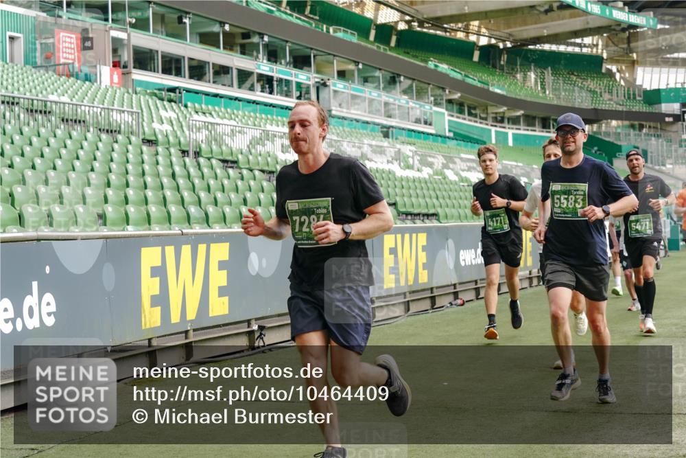13.09.2026 - 21. swb-Marathon Bremen Michael Burmester http://msf.ph/oto/10464409 13.09.2026 12:56:12 Laufen im Stadion 205, 307, 388, 411, 431, 465, 495, 655, 769, 854, 857, 876, 913, 926, 948, 1058, 1130, 1197, 1390, 1537, 1599, 1601, 1645, 1750, 1972, 2001, 2040, 2122, 2125, 2234, 2251, 2260, 2319, 2383, 2473, 2474, 2535, 2604, 2634, 2640, 2671, 2761, 2812, 2922, 2948, 3057, 3119, 3134, 3175, 3192, 3202, 3246, 3290, 3346, 3348, 3411, 3458, 3508, 3706, 3716, 3813, 3836, 4135, 4137, 4171, 4413, 4455, 4479, 4733, 5277, 5430, 5530, 6106, 2498, 3085 meine-sportfotos.de