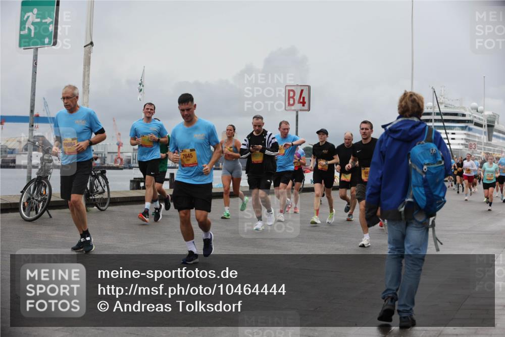 13.09.2026 - Kiel Lauf Andreas Tolksdorf http://msf.ph/oto/10464444 13.09.2026 12:04:54 Kiellinie 12684, 7645, 12612, 4, 981, 3 meine-sportfotos.de