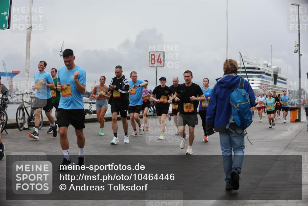 13.09.2026 - Kiel Lauf Andreas Tolksdorf http://msf.ph/oto/10464446 13.09.2026 12:04:54 Kiellinie 4, 293, 7645, 9813, 3 meine-sportfotos.de
