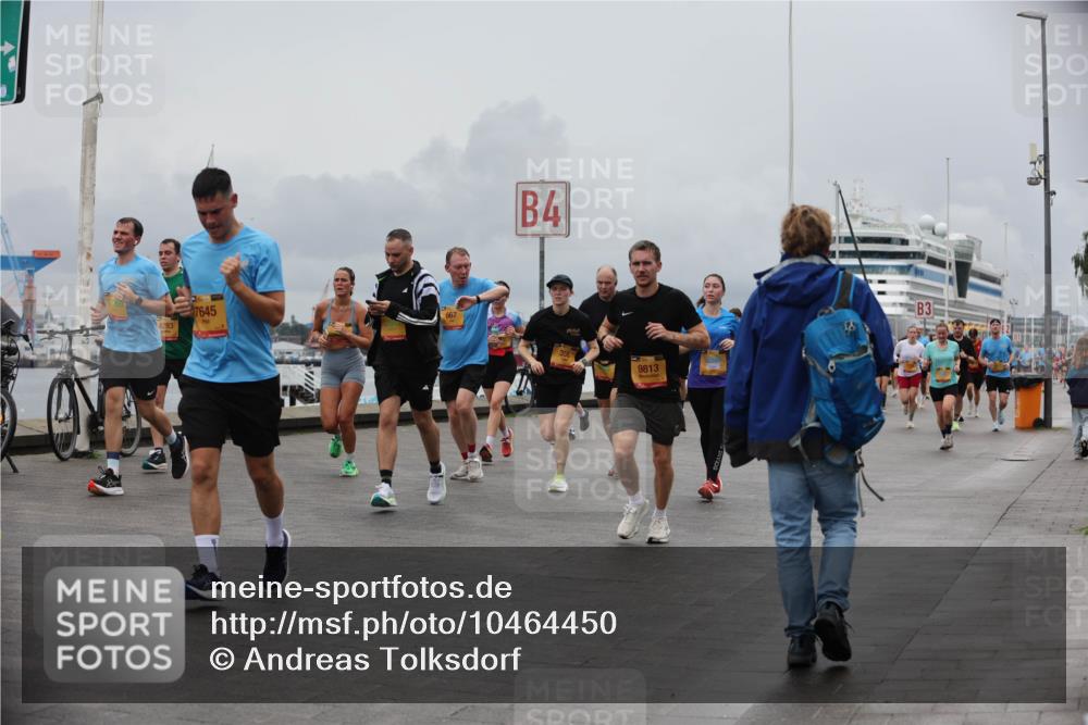 13.09.2026 - Kiel Lauf Andreas Tolksdorf http://msf.ph/oto/10464450 13.09.2026 12:04:55 Kiellinie 4, 8293, 7645, 667, 9813, 3 meine-sportfotos.de