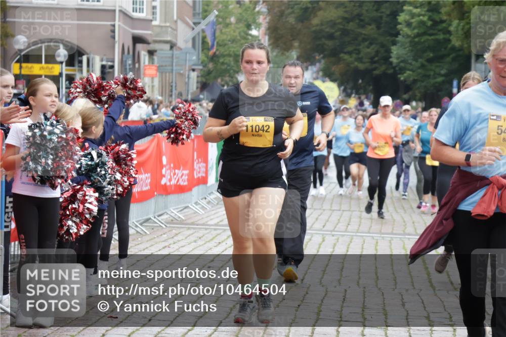 13.09.2026 - Kiel Lauf Yannick Fuchs http://msf.ph/oto/10464504 13.09.2026 09:57:08 Ziel 130, 3684, 4568, 4631, 5468, 11042, 12580, 1746, 1774, 2655, 3684, 4641, 4643, 5938, 7509, 7548, 8599, 8824, 9692, 10206, 12072, 1122, 2486, 3114, 4097, 5776, 6173, 6243, 6932, 7786, 8103, 8113, 11014, 11095, 11245, 12507, 791, 1774, 5654, 5940, 8102, 10230, 12037 meine-sportfotos.de