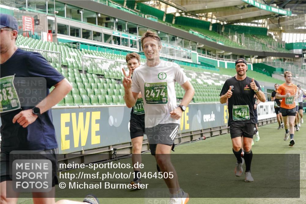 13.09.2026 - 21. swb-Marathon Bremen Michael Burmester http://msf.ph/oto/10464505 13.09.2026 12:56:14 Laufen im Stadion 205, 307, 388, 411, 431, 465, 495, 655, 769, 854, 857, 876, 913, 926, 948, 1058, 1130, 1197, 1390, 1537, 1599, 1601, 1645, 1750, 1972, 2001, 2040, 2122, 2125, 2234, 2251, 2260, 2319, 2383, 2473, 2474, 2535, 2604, 2634, 2640, 2671, 2761, 2812, 2948, 3057, 3078, 3119, 3134, 3175, 3192, 3202, 3246, 3290, 3346, 3348, 3411, 3458, 3508, 3514, 3706, 3716, 3813, 3836, 4135, 4137, 4171, 4413, 4455, 4479, 4733, 5277, 5430, 5530, 6106, 2498, 3085 meine-sportfotos.de