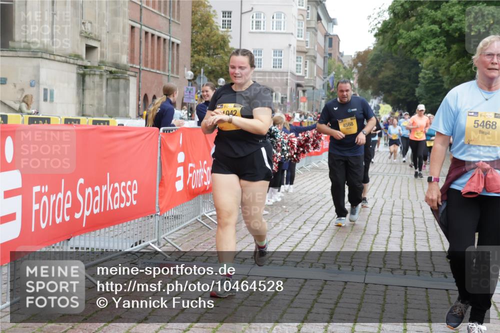 13.09.2026 - Kiel Lauf Yannick Fuchs http://msf.ph/oto/10464528 13.09.2026 09:57:11 Ziel 130, 2486, 4097, 4568, 4631, 5468, 11042, 1746, 2655, 3684, 4641, 4643, 5938, 7509, 7548, 8599, 8824, 9692, 10206, 12072, 12580, 1122, 3114, 5776, 6173, 6243, 6932, 7786, 8103, 8113, 11014, 11095, 11245, 12507, 1746, 1774, 2655, 5654, 8102, 10230, 12072 meine-sportfotos.de