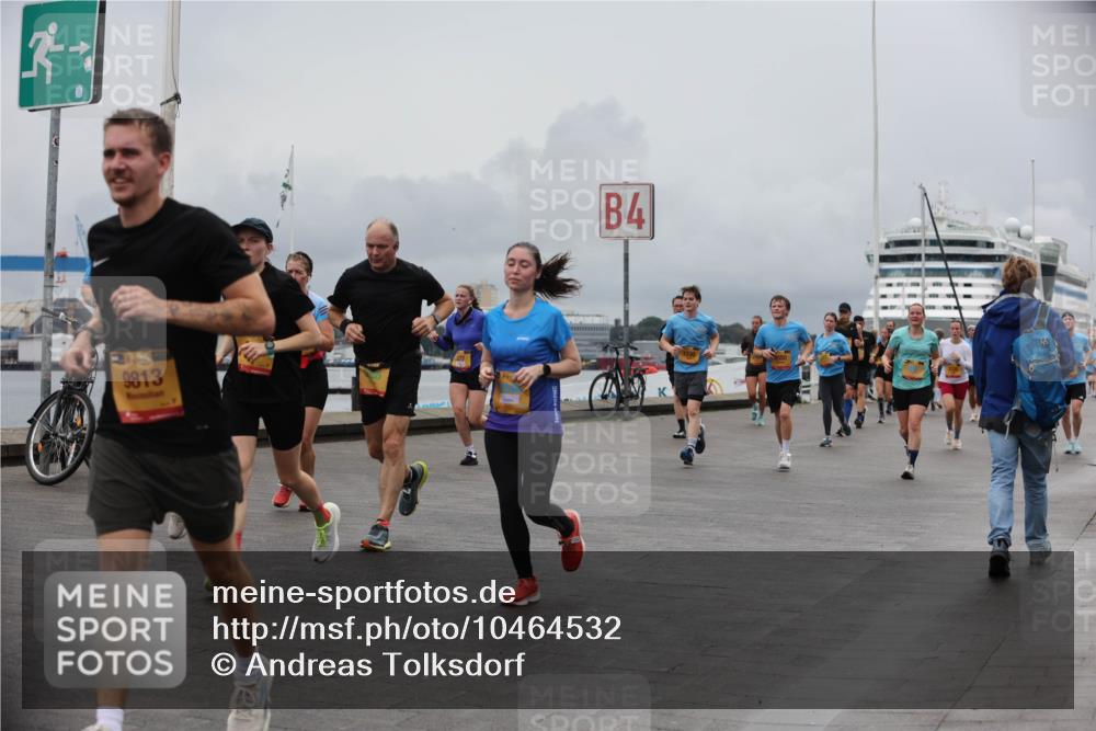 13.09.2026 - Kiel Lauf Andreas Tolksdorf http://msf.ph/oto/10464532 13.09.2026 12:04:57 Kiellinie 9813, 49, 4 meine-sportfotos.de