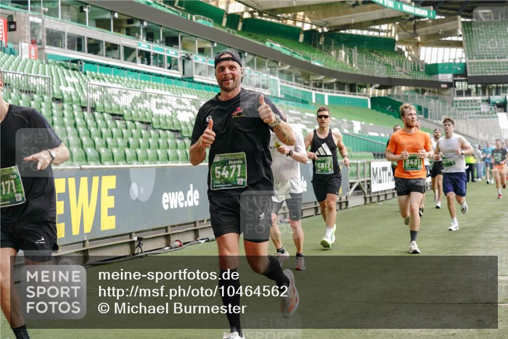 13.09.2026 - 21. swb-Marathon Bremen Michael Burmester http://msf.ph/oto/10464562 13.09.2026 12:56:15 Laufen im Stadion 205, 307, 388, 411, 431, 465, 495, 655, 769, 854, 857, 876, 913, 926, 948, 1058, 1130, 1197, 1390, 1537, 1599, 1601, 1645, 1750, 1972, 2001, 2040, 2122, 2125, 2234, 2251, 2260, 2319, 2383, 2473, 2474, 2535, 2604, 2634, 2640, 2671, 2761, 2812, 2948, 3057, 3078, 3119, 3134, 3175, 3192, 3202, 3246, 3290, 3346, 3348, 3411, 3458, 3508, 3514, 3706, 3716, 3813, 3836, 4135, 4137, 4171, 4413, 4455, 4479, 4733, 5277, 5430, 5530, 6106, 2498, 3085 meine-sportfotos.de