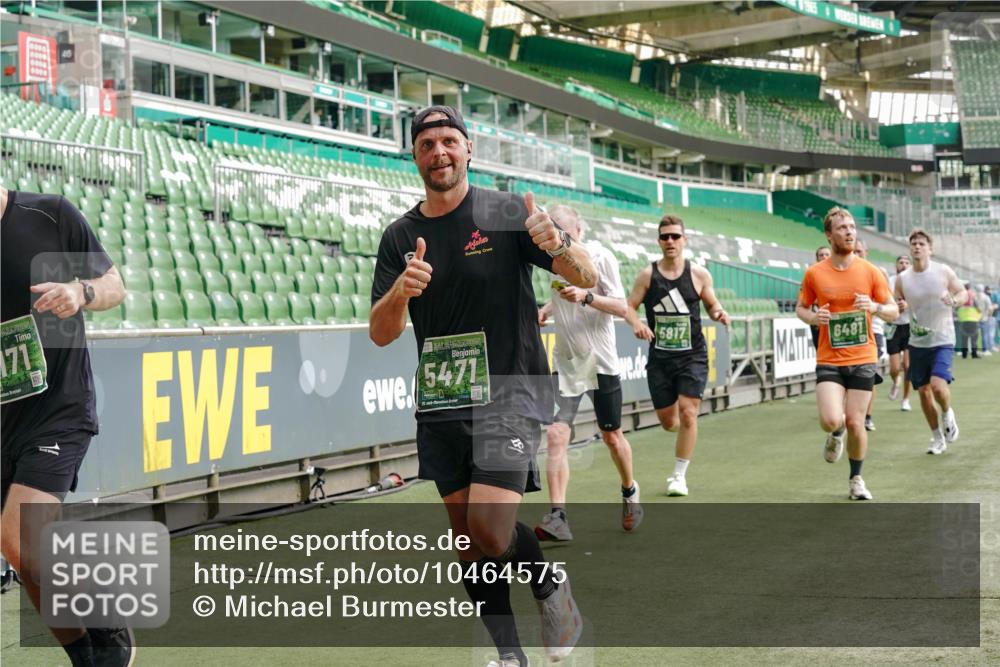 13.09.2026 - 21. swb-Marathon Bremen Michael Burmester http://msf.ph/oto/10464575 13.09.2026 12:56:15 Laufen im Stadion 205, 307, 388, 411, 431, 465, 495, 655, 769, 854, 857, 876, 913, 926, 948, 1058, 1130, 1197, 1390, 1537, 1599, 1601, 1645, 1750, 1972, 2001, 2040, 2122, 2125, 2234, 2251, 2260, 2319, 2383, 2473, 2474, 2535, 2604, 2634, 2640, 2671, 2761, 2812, 2948, 3057, 3078, 3119, 3134, 3175, 3192, 3202, 3246, 3290, 3346, 3348, 3411, 3458, 3508, 3514, 3706, 3716, 3813, 3836, 4135, 4137, 4171, 4413, 4455, 4479, 4733, 5277, 5430, 5530, 6106, 2498, 3085 meine-sportfotos.de