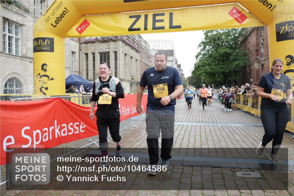 13.09.2026 - Kiel Lauf Yannick Fuchs http://msf.ph/oto/10464586 13.09.2026 09:57:15 Ziel 130, 2486, 3114, 4097, 4568, 4631, 5468, 5776, 6243, 6932, 7786, 8113, 11042, 11095, 11245, 12507, 3684, 4641, 4643, 5938, 7509, 7548, 8599, 8824, 9692, 10206, 12580, 1122, 3427, 4567, 6173, 6735, 7358, 7359, 8103, 11014, 1746, 1774, 2655, 10206, 12072 meine-sportfotos.de