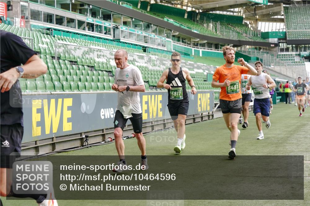 13.09.2026 - 21. swb-Marathon Bremen Michael Burmester http://msf.ph/oto/10464596 13.09.2026 12:56:16 Laufen im Stadion 205, 307, 388, 411, 431, 465, 495, 655, 769, 854, 857, 876, 913, 926, 948, 1058, 1130, 1197, 1390, 1537, 1599, 1601, 1645, 1750, 1972, 2001, 2040, 2122, 2125, 2234, 2251, 2260, 2319, 2383, 2473, 2474, 2535, 2604, 2634, 2640, 2671, 2761, 2812, 2948, 3057, 3078, 3119, 3134, 3175, 3192, 3202, 3246, 3290, 3346, 3348, 3411, 3450, 3458, 3508, 3514, 3634, 3706, 3716, 3813, 3836, 4135, 4137, 4171, 4413, 4455, 4479, 4733, 5277, 5430, 5530, 6106, 2498, 3085 meine-sportfotos.de