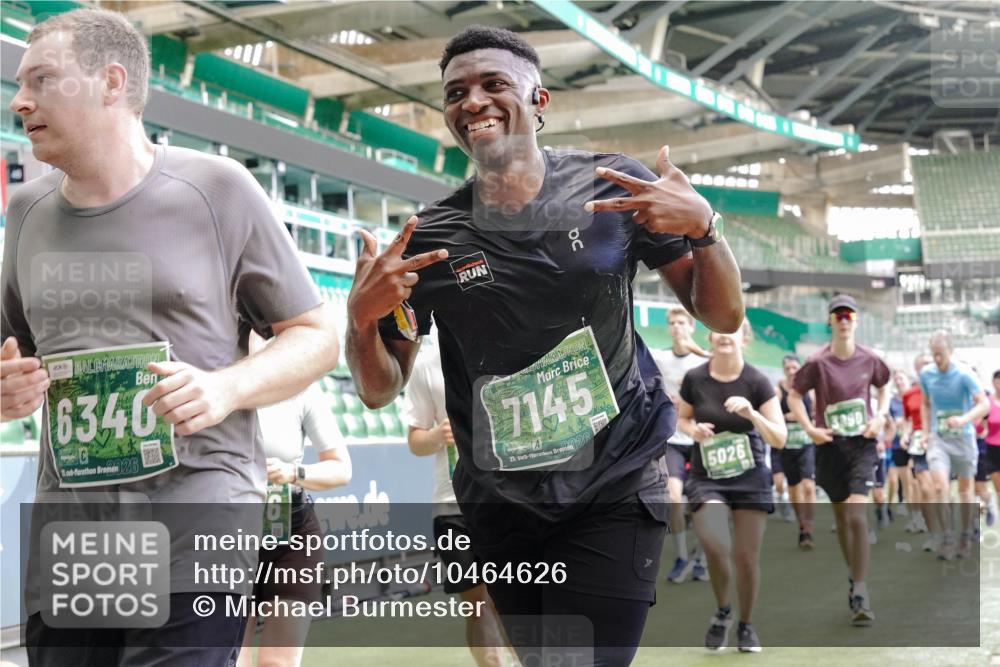 13.09.2026 - 21. swb-Marathon Bremen Michael Burmester http://msf.ph/oto/10464626 13.09.2026 13:13:02 Laufen im Stadion 118, 183, 270, 278, 349, 514, 576, 600, 695, 702, 703, 843, 933, 950, 1005, 1113, 1143, 1226, 1286, 1334, 1426, 1435, 1596, 1641, 1849, 1851, 1936, 1991, 2005, 2035, 2079, 2248, 2264, 2336, 2375, 2377, 2387, 2398, 2426, 2439, 2457, 2461, 2478, 2505, 2612, 2659, 2665, 2673, 2684, 2693, 2765, 2773, 2792, 2815, 2816, 2822, 2850, 2860, 2884, 2895, 2921, 2963, 2966, 2972, 2975, 3016, 3027, 3079, 3111, 3143, 3155, 3209, 3253, 3277, 3293, 3304, 3308, 3313, 3328, 3349, 3434 meine-sportfotos.de