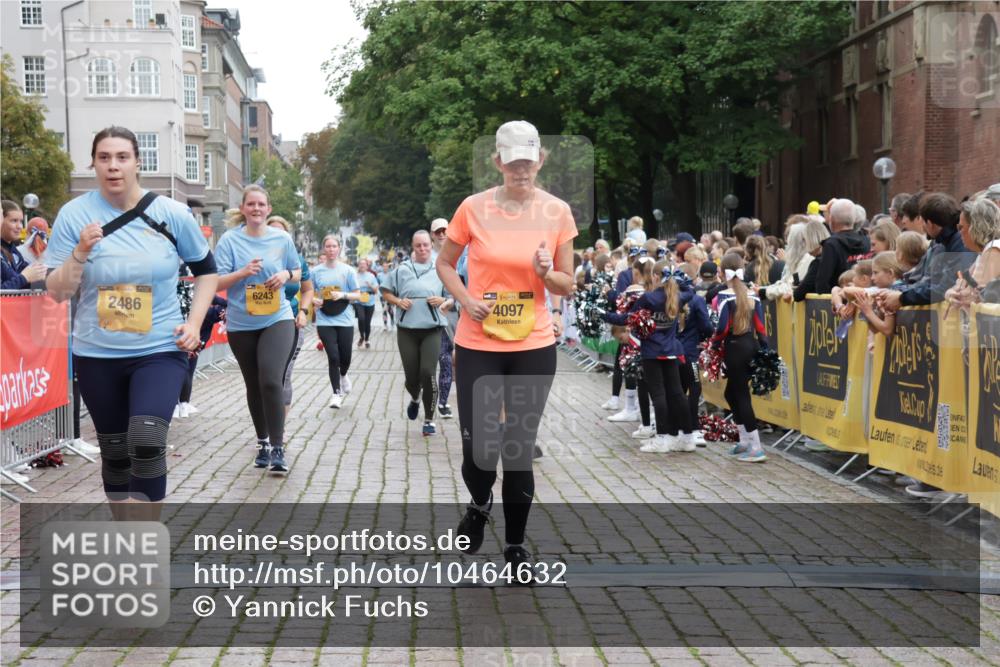 13.09.2026 - Kiel Lauf Yannick Fuchs http://msf.ph/oto/10464632 13.09.2026 09:57:18 Ziel 130, 1122, 2486, 3114, 4097, 4568, 4631, 5776, 6243, 6932, 7786, 8103, 8113, 11095, 11245, 12507, 3684, 4641, 4643, 5468, 5938, 7509, 7548, 8599, 8824, 9692, 11042, 12580, 818, 3427, 4567, 6173, 6735, 7358, 7359, 11014, 1746, 2655, 7509, 7548, 10206, 12072 meine-sportfotos.de