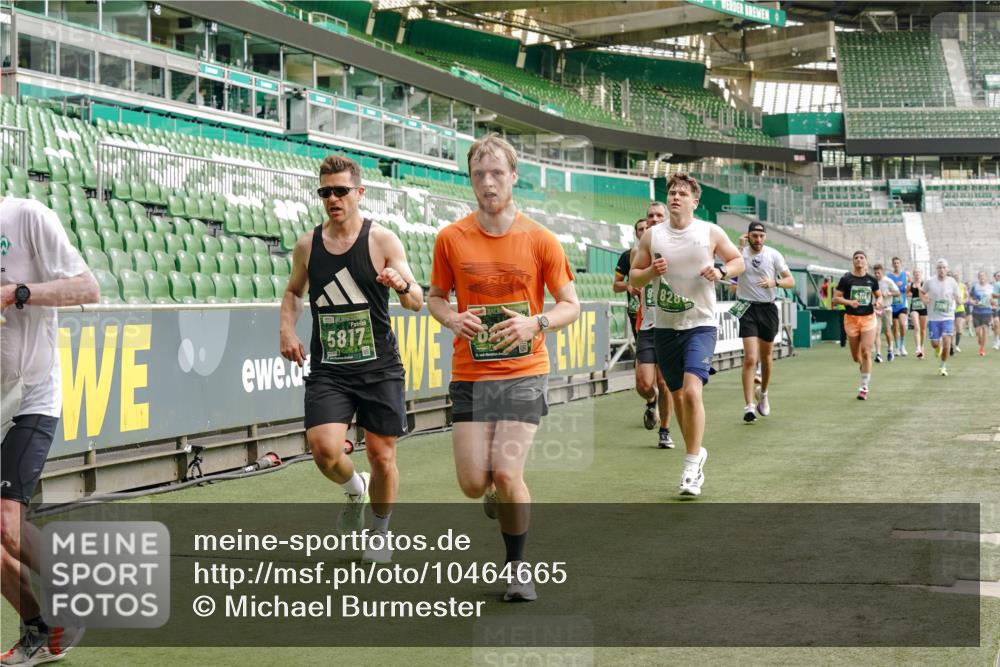 13.09.2026 - 21. swb-Marathon Bremen Michael Burmester http://msf.ph/oto/10464665 13.09.2026 12:56:17 Laufen im Stadion 205, 307, 388, 411, 431, 465, 495, 655, 769, 854, 857, 876, 913, 926, 948, 1058, 1130, 1197, 1390, 1537, 1599, 1601, 1645, 1750, 1972, 2001, 2040, 2122, 2125, 2234, 2251, 2260, 2319, 2383, 2473, 2474, 2493, 2535, 2604, 2634, 2640, 2671, 2761, 2812, 2948, 3057, 3078, 3119, 3175, 3192, 3202, 3246, 3290, 3346, 3348, 3411, 3450, 3458, 3508, 3514, 3634, 3706, 3716, 3813, 3836, 4135, 4137, 4171, 4413, 4455, 4479, 4733, 5277, 5430, 5530, 6106, 2498, 3085 meine-sportfotos.de