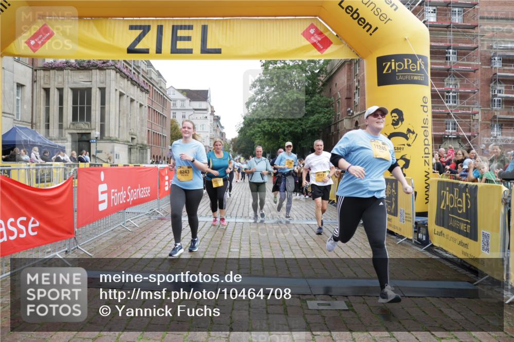 13.09.2026 - Kiel Lauf Yannick Fuchs http://msf.ph/oto/10464708 13.09.2026 09:57:21 Ziel 1122, 2486, 3114, 4097, 5776, 6243, 6932, 7786, 8103, 8113, 11014, 11095, 11245, 12507, 130, 3684, 4568, 4631, 4641, 4643, 5468, 5938, 8599, 8824, 9692, 11042, 12580, 818, 3427, 4567, 4808, 6173, 6735, 7358, 7359, 9998, 10943, 2655, 4641, 4643, 5938, 7509, 7548, 10206, 12072 meine-sportfotos.de