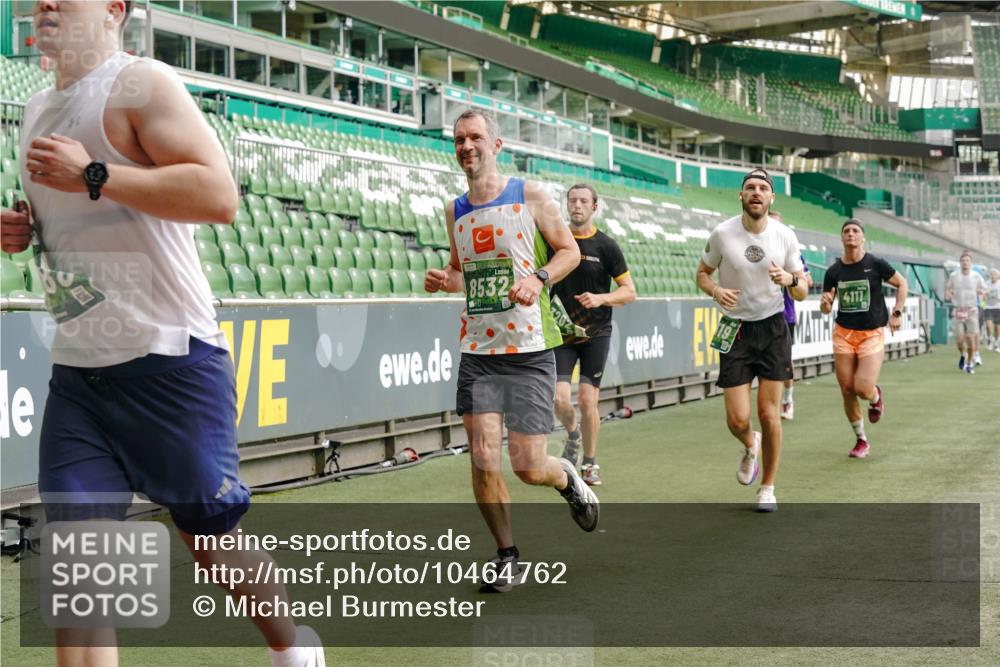 13.09.2026 - 21. swb-Marathon Bremen Michael Burmester http://msf.ph/oto/10464762 13.09.2026 12:56:19 Laufen im Stadion 205, 307, 388, 411, 431, 465, 495, 655, 769, 854, 857, 876, 913, 926, 948, 1058, 1130, 1197, 1390, 1537, 1599, 1601, 1645, 1750, 1972, 2001, 2040, 2122, 2125, 2234, 2251, 2260, 2319, 2383, 2473, 2493, 2535, 2604, 2634, 2640, 2671, 2761, 2812, 2948, 3057, 3078, 3119, 3175, 3192, 3202, 3246, 3290, 3346, 3348, 3411, 3450, 3458, 3508, 3514, 3634, 3706, 3716, 3760, 3813, 3836, 4135, 4137, 4171, 4413, 4455, 4479, 4733, 5277, 5430, 5530, 6106, 2498, 3085 meine-sportfotos.de
