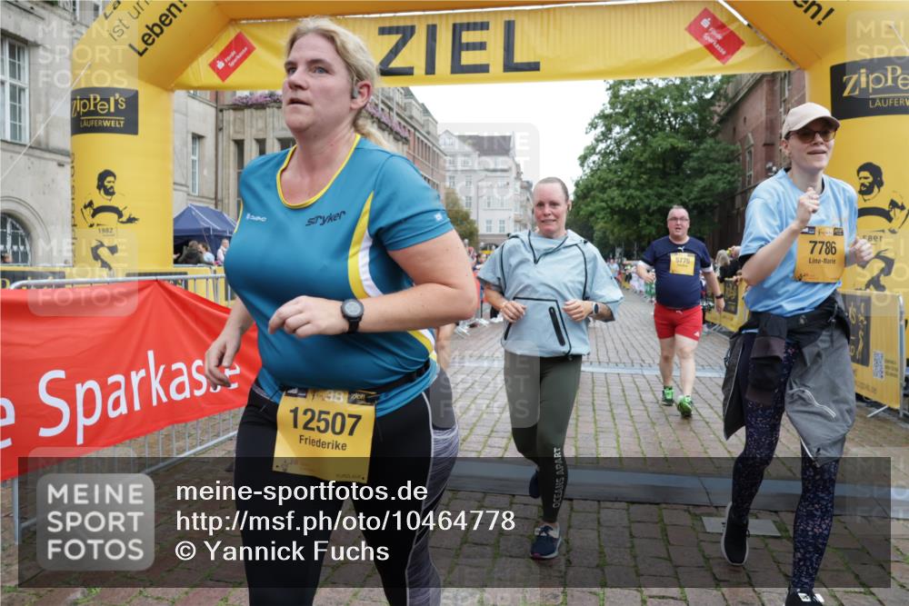 13.09.2026 - Kiel Lauf Yannick Fuchs http://msf.ph/oto/10464778 13.09.2026 09:57:24 Ziel 1122, 2486, 3114, 4097, 5776, 6173, 6243, 6932, 7786, 8103, 8113, 11014, 11095, 11245, 12507, 130, 3684, 4568, 4631, 5468, 5938, 8599, 8824, 9692, 11042, 12580, 818, 3317, 3427, 4567, 4808, 6735, 7358, 7359, 8853, 9998, 10943, 4641, 4643, 5938, 7509, 7548 meine-sportfotos.de