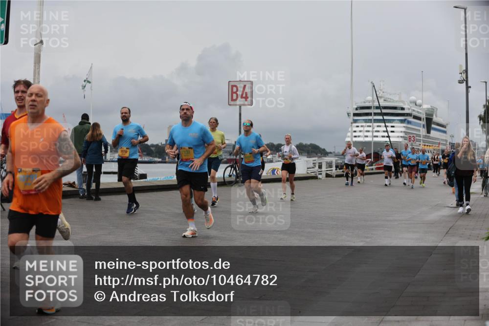 13.09.2026 - Kiel Lauf Andreas Tolksdorf http://msf.ph/oto/10464782 13.09.2026 12:05:07 Kiellinie 3070, 7137, 4, 3 meine-sportfotos.de