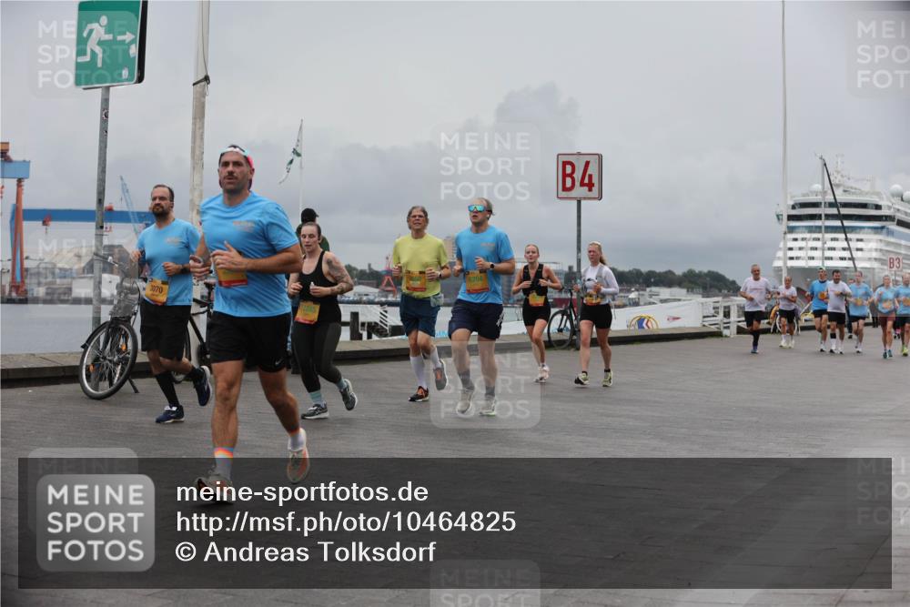 13.09.2026 - Kiel Lauf Andreas Tolksdorf http://msf.ph/oto/10464825 13.09.2026 12:05:08 Kiellinie 3070, 12285, 6204, 4, 3 meine-sportfotos.de