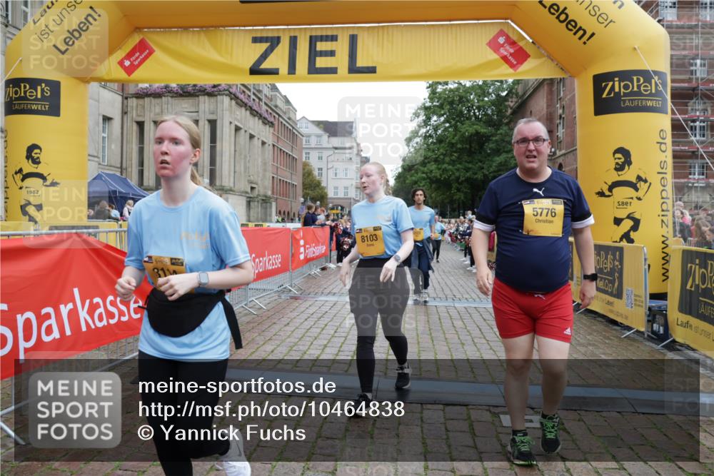 13.09.2026 - Kiel Lauf Yannick Fuchs http://msf.ph/oto/10464838 13.09.2026 09:57:26 Ziel 1122, 3114, 5776, 6173, 6243, 6932, 7786, 8103, 8113, 11014, 11095, 11245, 12507, 130, 2486, 3684, 4097, 4568, 4631, 5468, 8599, 8824, 9692, 11042, 12580, 818, 1296, 3317, 3427, 4567, 4808, 6735, 7358, 7359, 8853, 9998, 10943, 4641, 4643, 5938, 7509, 7548 meine-sportfotos.de