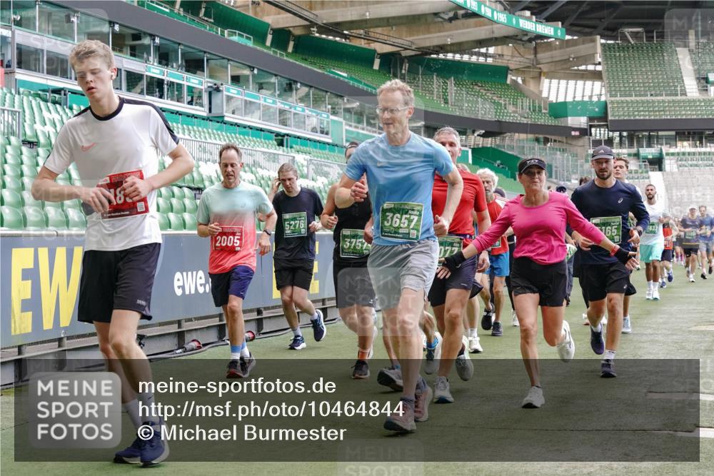 13.09.2026 - 21. swb-Marathon Bremen Michael Burmester http://msf.ph/oto/10464844 13.09.2026 13:13:05 Laufen im Stadion 118, 183, 270, 278, 349, 514, 576, 600, 631, 695, 702, 843, 933, 950, 1005, 1113, 1143, 1226, 1286, 1334, 1426, 1435, 1596, 1641, 1849, 1851, 1991, 2005, 2035, 2079, 2248, 2264, 2336, 2375, 2377, 2387, 2398, 2426, 2439, 2457, 2461, 2478, 2505, 2540, 2612, 2659, 2665, 2673, 2684, 2693, 2765, 2773, 2792, 2815, 2816, 2822, 2850, 2860, 2884, 2895, 2921, 2963, 2966, 2972, 2975, 3016, 3027, 3079, 3111, 3143, 3155, 3209, 3253, 3277, 3293, 3304, 3308, 3313, 3328, 3349, 3434 meine-sportfotos.de