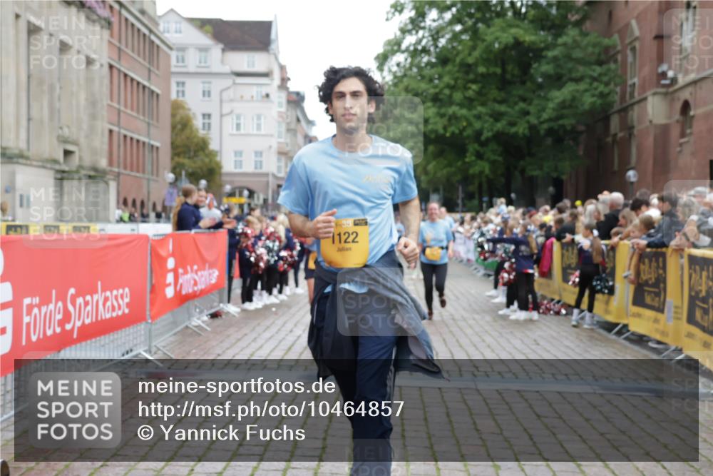 13.09.2026 - Kiel Lauf Yannick Fuchs http://msf.ph/oto/10464857 13.09.2026 09:57:28 Ziel 1122, 3114, 3427, 4567, 5776, 6173, 6735, 6932, 7358, 7359, 7786, 8103, 8113, 11014, 11095, 12507, 130, 2486, 3684, 4097, 4568, 4631, 5468, 6243, 6932, 7786, 8113, 8599, 8824, 9692, 11042, 11245, 12507, 12580, 818, 1296, 2406, 3317, 4808, 8853, 9998, 10943, 4641, 4643, 5938, 8599, 9692 meine-sportfotos.de
