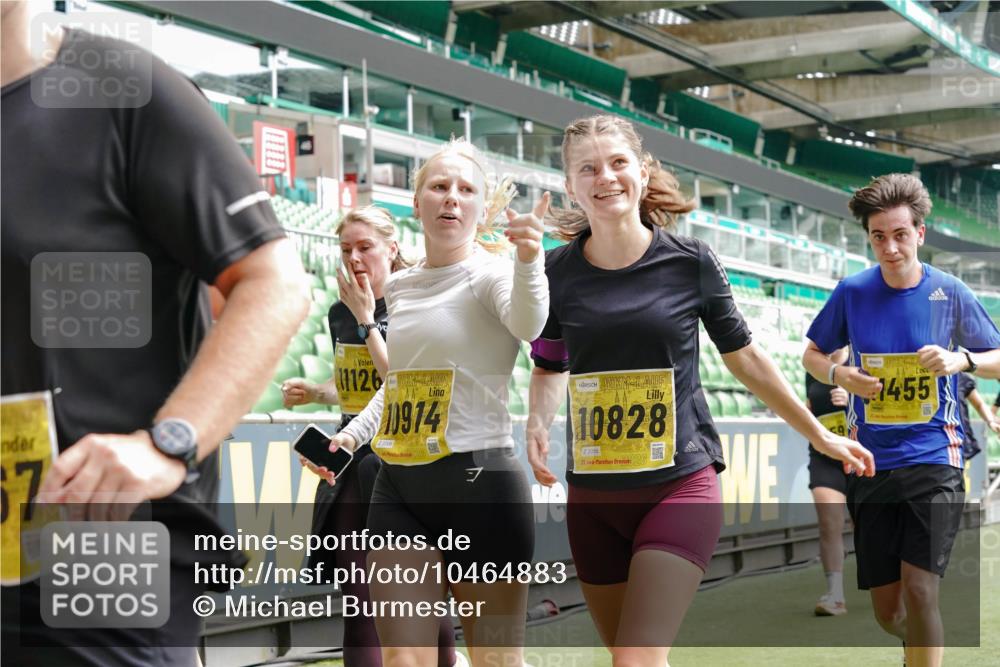 13.09.2026 - 21. swb-Marathon Bremen Michael Burmester http://msf.ph/oto/10464883 13.09.2026 10:35:17 Laufen im Stadion 10093, 10144, 10147, 10152, 10157, 10173, 10175, 10177, 10181, 10182, 10185, 10195, 10240, 10245, 10254, 10263, 10306, 10309, 10355, 10356, 10357, 10367, 10368, 10369, 10377, 10409, 10415, 10427, 10460, 10473, 10477, 10481, 10485, 10492, 10528, 10559, 10604, 10617, 10636, 10639, 10668, 10669, 10671, 10672, 10677, 10699, 10700, 10715, 10828, 10857, 10914, 10928, 11126, 11162, 11343, 11803, 11965, 10146, 10222 meine-sportfotos.de