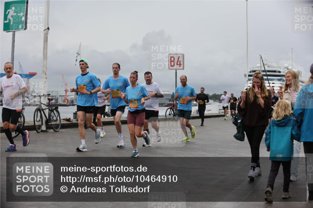13.09.2026 - Kiel Lauf Andreas Tolksdorf http://msf.ph/oto/10464910 13.09.2026 12:05:17 Kiellinie 5192, 5190, 4, 0455, 3880 meine-sportfotos.de