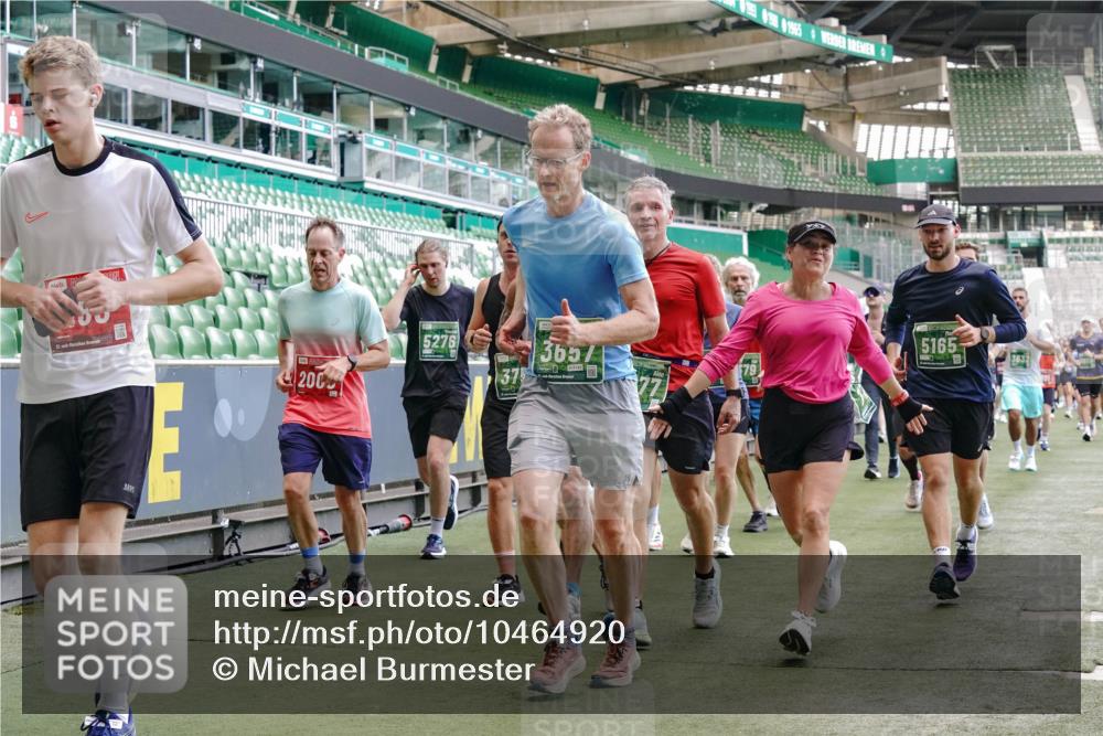 13.09.2026 - 21. swb-Marathon Bremen Michael Burmester http://msf.ph/oto/10464920 13.09.2026 13:13:05 Laufen im Stadion 118, 183, 270, 278, 349, 514, 576, 600, 631, 695, 702, 843, 933, 950, 1005, 1113, 1143, 1226, 1286, 1334, 1426, 1435, 1596, 1641, 1849, 1851, 1991, 2005, 2035, 2079, 2248, 2264, 2336, 2375, 2377, 2387, 2398, 2426, 2439, 2457, 2461, 2478, 2505, 2540, 2612, 2659, 2665, 2673, 2684, 2693, 2765, 2773, 2792, 2815, 2816, 2822, 2850, 2860, 2884, 2895, 2921, 2963, 2966, 2972, 2975, 3016, 3027, 3079, 3111, 3143, 3155, 3209, 3253, 3277, 3293, 3304, 3308, 3313, 3328, 3349, 3434 meine-sportfotos.de