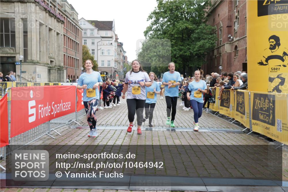 13.09.2026 - Kiel Lauf Yannick Fuchs http://msf.ph/oto/10464942 13.09.2026 09:57:36 Ziel 818, 3427, 4567, 4808, 6173, 6735, 7358, 7359, 9998, 10943, 11014, 130, 1122, 2486, 3114, 4097, 4568, 4631, 5468, 5776, 6243, 6932, 7786, 8103, 8113, 11014, 11042, 11095, 11245, 12507, 1296, 2406, 3317, 5688, 8352, 8853, 3684, 8599, 8824, 9692, 12580 meine-sportfotos.de