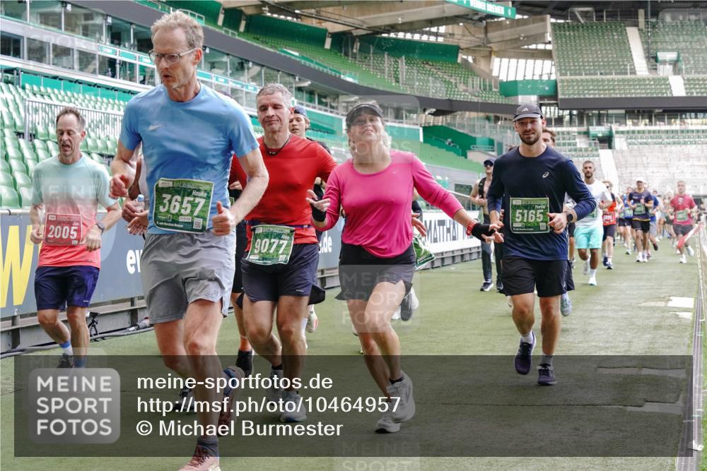 13.09.2026 - 21. swb-Marathon Bremen Michael Burmester http://msf.ph/oto/10464957 13.09.2026 13:13:06 Laufen im Stadion 118, 183, 270, 278, 349, 514, 576, 600, 631, 695, 702, 843, 933, 950, 1005, 1113, 1143, 1226, 1286, 1334, 1426, 1435, 1596, 1641, 1849, 1851, 1991, 2005, 2035, 2079, 2248, 2264, 2336, 2375, 2377, 2387, 2398, 2426, 2439, 2457, 2461, 2478, 2505, 2540, 2612, 2659, 2665, 2673, 2684, 2693, 2765, 2773, 2792, 2815, 2816, 2822, 2850, 2860, 2884, 2895, 2921, 2963, 2966, 2972, 2975, 3016, 3027, 3079, 3111, 3143, 3155, 3209, 3253, 3277, 3293, 3304, 3308, 3313, 3328, 3349, 3434 meine-sportfotos.de
