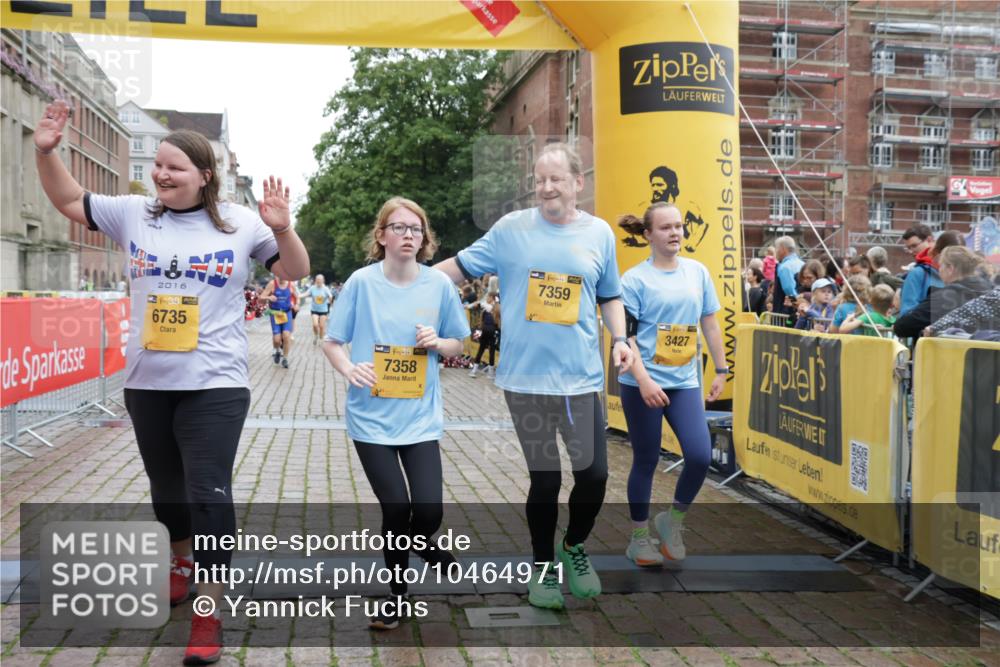 13.09.2026 - Kiel Lauf Yannick Fuchs http://msf.ph/oto/10464971 13.09.2026 09:57:38 Ziel 818, 3317, 3427, 4567, 4808, 6735, 7358, 7359, 9998, 10943, 130, 1122, 2486, 3114, 4097, 4568, 4631, 5468, 5776, 6173, 6243, 6932, 7786, 8103, 8113, 11014, 11042, 11095, 11245, 12507, 1296, 2406, 5688, 8352, 8853, 3684, 5468, 8824, 9692, 12580 meine-sportfotos.de