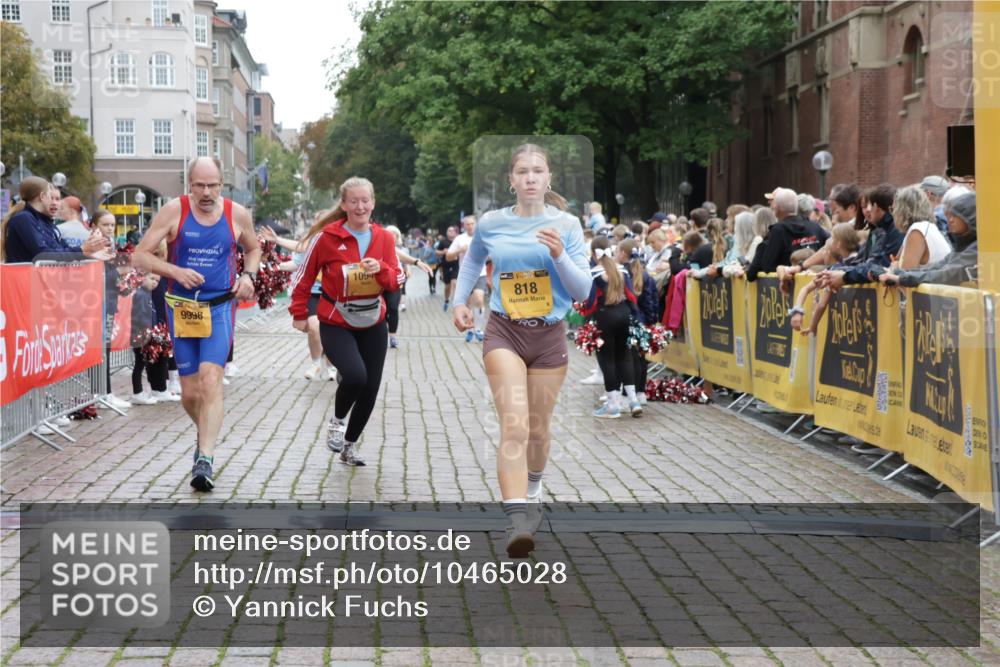 13.09.2026 - Kiel Lauf Yannick Fuchs http://msf.ph/oto/10465028 13.09.2026 09:57:41 Ziel 818, 1296, 3317, 3427, 4567, 4808, 6735, 7358, 7359, 8853, 9998, 10943, 130, 1122, 2486, 3114, 4097, 4568, 4631, 5468, 5776, 6173, 6243, 6932, 7786, 8103, 8113, 11014, 11042, 11095, 11245, 12507, 2406, 5688, 6253, 8352, 5468, 11042, 12580 meine-sportfotos.de