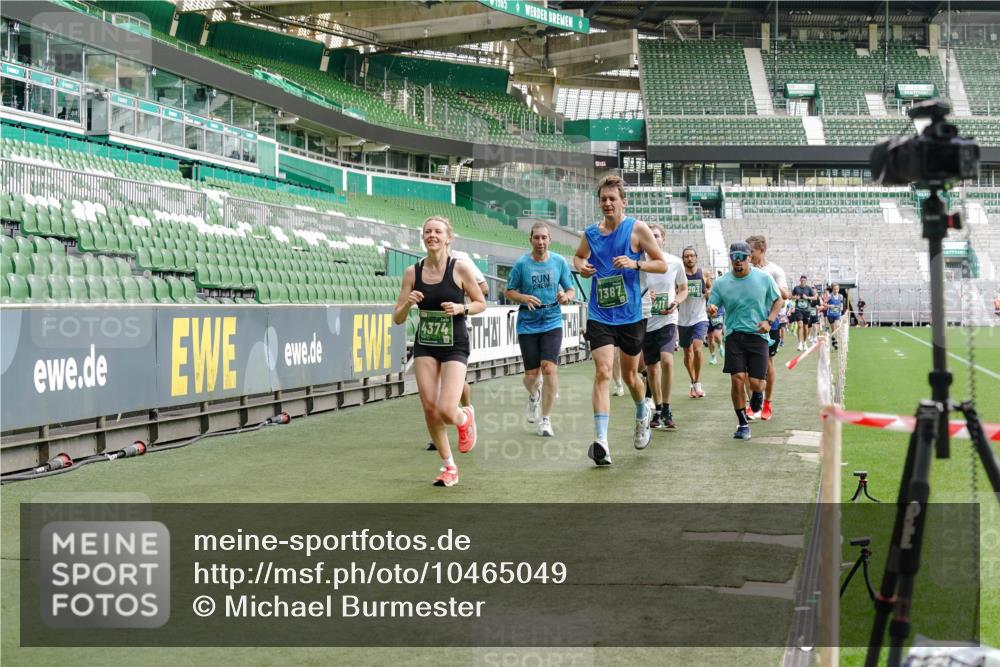 13.09.2026 - 21. swb-Marathon Bremen Michael Burmester http://msf.ph/oto/10465049 13.09.2026 12:56:25 Laufen im Stadion 205, 307, 388, 411, 431, 465, 495, 655, 769, 854, 857, 876, 913, 926, 948, 1058, 1130, 1197, 1390, 1537, 1601, 1645, 1750, 1900, 1972, 2001, 2040, 2051, 2075, 2122, 2125, 2251, 2260, 2319, 2473, 2493, 2535, 2604, 2634, 2640, 2671, 2761, 2812, 2948, 3057, 3078, 3119, 3192, 3202, 3246, 3290, 3346, 3348, 3411, 3450, 3458, 3508, 3514, 3634, 3706, 3716, 3760, 3813, 3836, 4135, 4137, 4171, 4316, 4413, 4455, 4479, 4733, 5277, 5430, 5530, 6106, 2498, 3085 meine-sportfotos.de