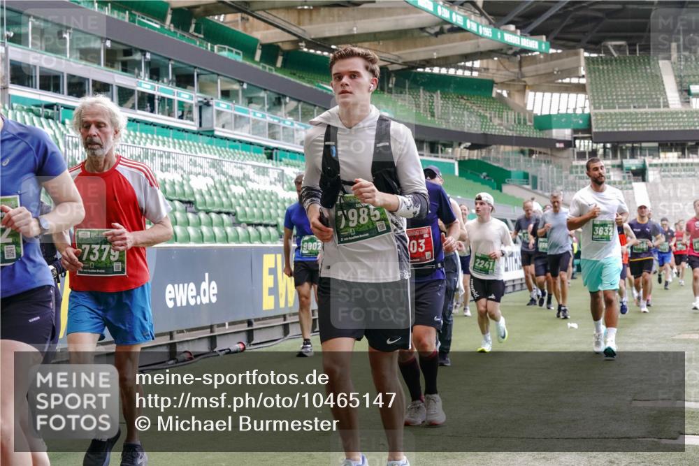 13.09.2026 - 21. swb-Marathon Bremen Michael Burmester http://msf.ph/oto/10465147 13.09.2026 13:13:09 Laufen im Stadion 118, 183, 270, 278, 349, 514, 576, 600, 631, 695, 702, 843, 933, 950, 1005, 1113, 1143, 1226, 1286, 1334, 1426, 1435, 1596, 1641, 1849, 1851, 1991, 2005, 2035, 2079, 2248, 2264, 2336, 2375, 2377, 2387, 2398, 2412, 2426, 2439, 2457, 2461, 2478, 2505, 2540, 2612, 2665, 2673, 2684, 2693, 2765, 2773, 2792, 2815, 2816, 2850, 2860, 2884, 2895, 2921, 2963, 2966, 2972, 2975, 3016, 3079, 3111, 3143, 3155, 3209, 3253, 3277, 3293, 3304, 3308, 3313, 3349, 3434 meine-sportfotos.de