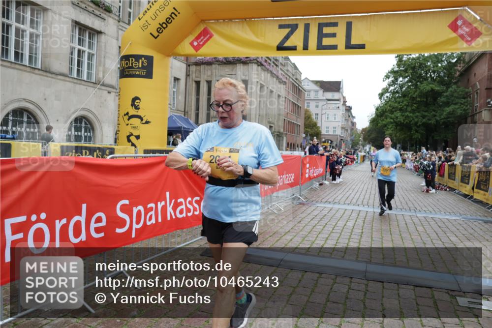 13.09.2026 - Kiel Lauf Yannick Fuchs http://msf.ph/oto/10465243 13.09.2026 09:58:15 Ziel 2014, 3279, 3302, 5524, 5738, 1296, 2406, 3317, 4808, 5688, 6253, 8352, 8853, 2103, 7415, 9087, 12561, 818, 3317, 3427, 4808, 7358, 7359, 9998, 10943 meine-sportfotos.de