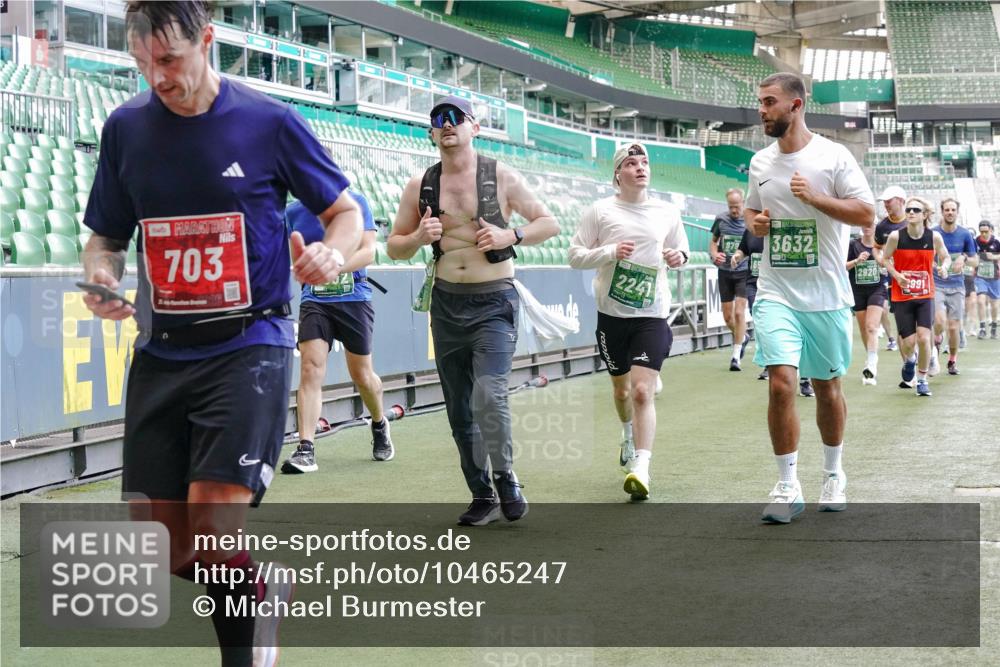 13.09.2026 - 21. swb-Marathon Bremen Michael Burmester http://msf.ph/oto/10465247 13.09.2026 13:13:10 Laufen im Stadion 118, 183, 270, 278, 349, 514, 576, 600, 631, 695, 702, 843, 933, 950, 1005, 1143, 1226, 1286, 1334, 1426, 1435, 1596, 1641, 1849, 1851, 1991, 2005, 2035, 2079, 2248, 2264, 2336, 2375, 2377, 2387, 2398, 2412, 2426, 2439, 2457, 2461, 2478, 2505, 2540, 2612, 2665, 2673, 2684, 2693, 2765, 2773, 2792, 2815, 2816, 2850, 2860, 2884, 2895, 2921, 2963, 2966, 2972, 2975, 3016, 3111, 3143, 3155, 3209, 3253, 3277, 3293, 3304, 3308, 3313, 3349, 3434 meine-sportfotos.de