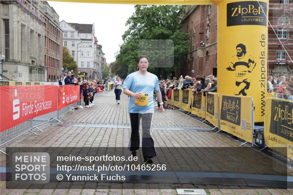 13.09.2026 - Kiel Lauf Yannick Fuchs http://msf.ph/oto/10465256 13.09.2026 09:58:16 Ziel 2014, 3279, 3302, 5524, 5738, 9087, 1296, 2406, 3317, 4808, 5688, 6253, 8352, 8853, 2103, 5872, 7415, 12561, 818, 3317, 4808, 8853, 9998, 10943 meine-sportfotos.de