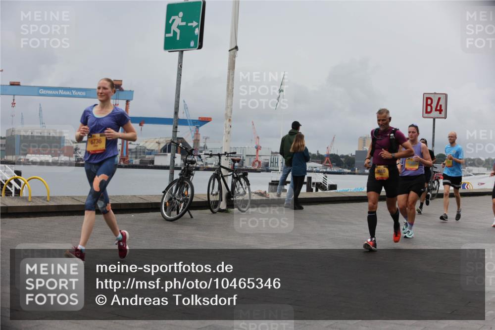 13.09.2026 - Kiel Lauf Andreas Tolksdorf http://msf.ph/oto/10465346 13.09.2026 12:06:23 Kiellinie 6736, 3610, 4 meine-sportfotos.de