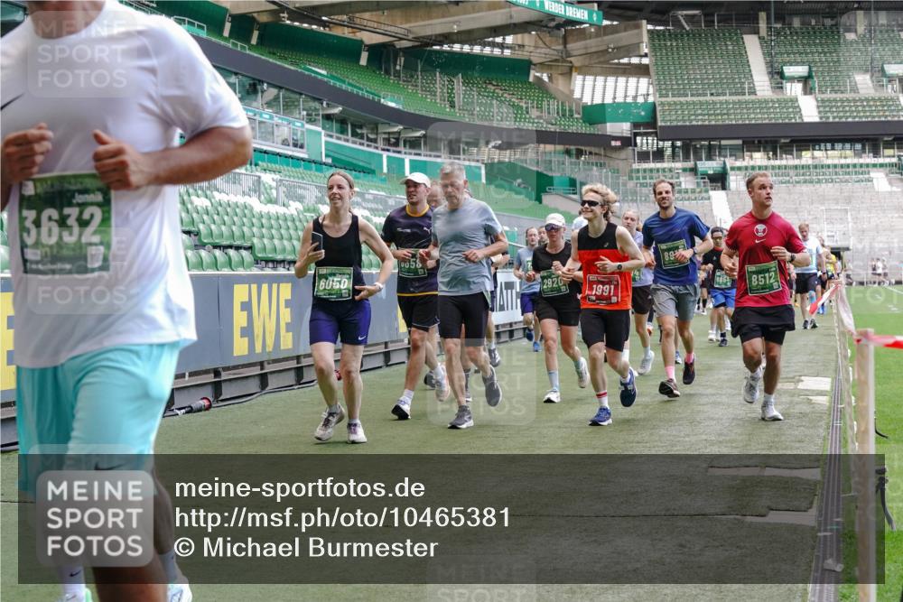13.09.2026 - 21. swb-Marathon Bremen Michael Burmester http://msf.ph/oto/10465381 13.09.2026 13:13:12 Laufen im Stadion 118, 183, 270, 278, 349, 514, 576, 600, 631, 695, 702, 843, 933, 950, 1005, 1143, 1226, 1286, 1334, 1426, 1435, 1596, 1641, 1849, 1991, 2005, 2035, 2079, 2248, 2264, 2336, 2375, 2377, 2387, 2398, 2412, 2426, 2439, 2457, 2461, 2478, 2505, 2540, 2612, 2665, 2673, 2684, 2693, 2765, 2773, 2792, 2815, 2816, 2850, 2860, 2884, 2895, 2921, 2963, 2966, 2972, 2975, 3016, 3111, 3143, 3155, 3209, 3253, 3277, 3293, 3304, 3308, 3313, 3349, 3434, 3661 meine-sportfotos.de