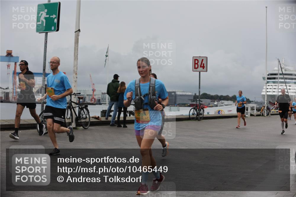 13.09.2026 - Kiel Lauf Andreas Tolksdorf http://msf.ph/oto/10465449 13.09.2026 12:06:26 Kiellinie 38, 442, 2099, 220, 4 meine-sportfotos.de
