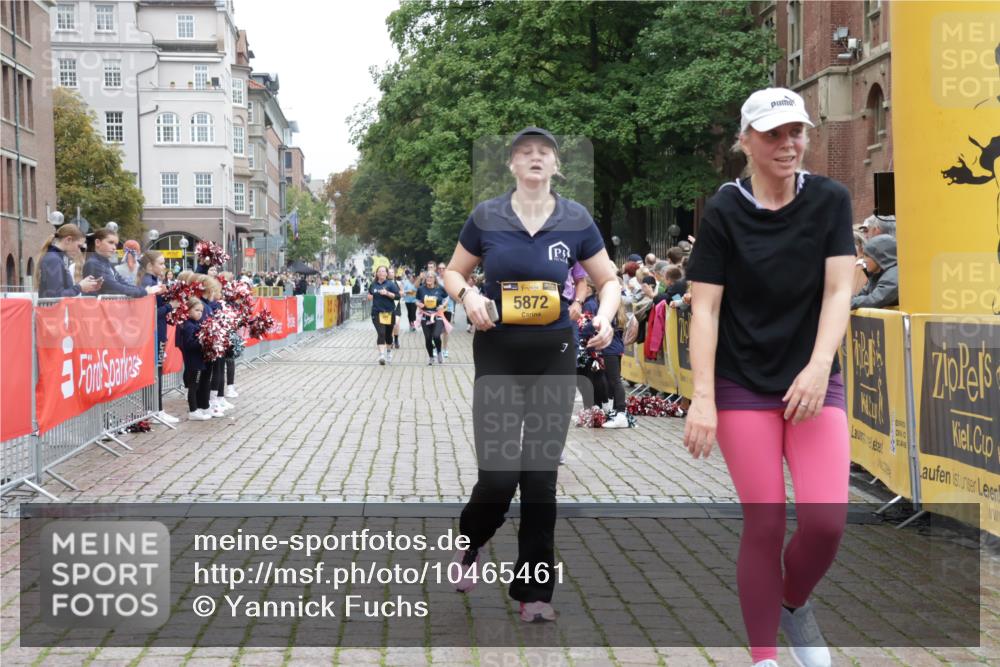 13.09.2026 - Kiel Lauf Yannick Fuchs http://msf.ph/oto/10465461 13.09.2026 09:58:40 Ziel 269, 2103, 5872, 6249, 7415, 11463, 2014, 3279, 3302, 5524, 5738, 9087, 12561, 3458, 6148, 6956, 7399, 10030, 10325, 10326, 10564, 5524, 6253 meine-sportfotos.de