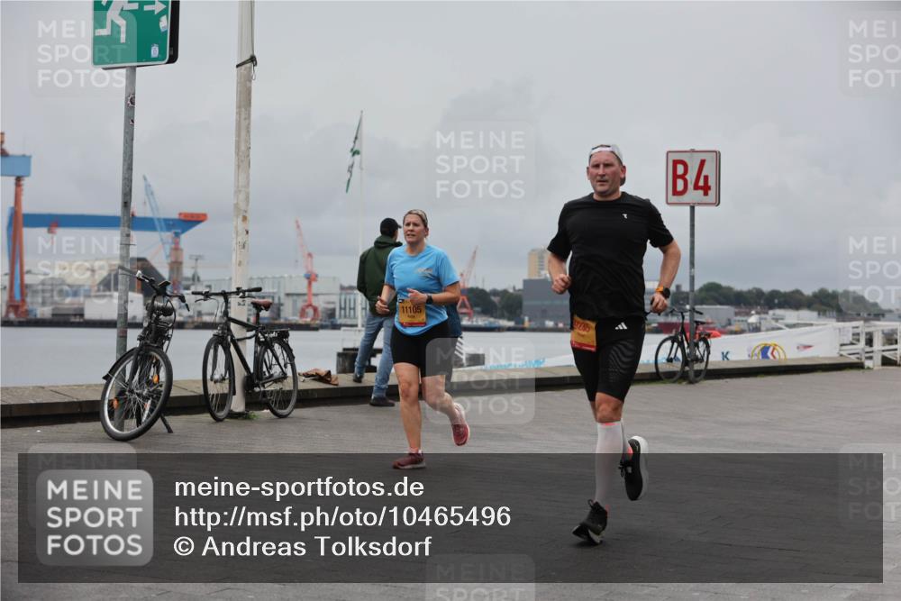 13.09.2026 - Kiel Lauf Andreas Tolksdorf http://msf.ph/oto/10465496 13.09.2026 12:06:31 Kiellinie 11105, 9235, 4 meine-sportfotos.de
