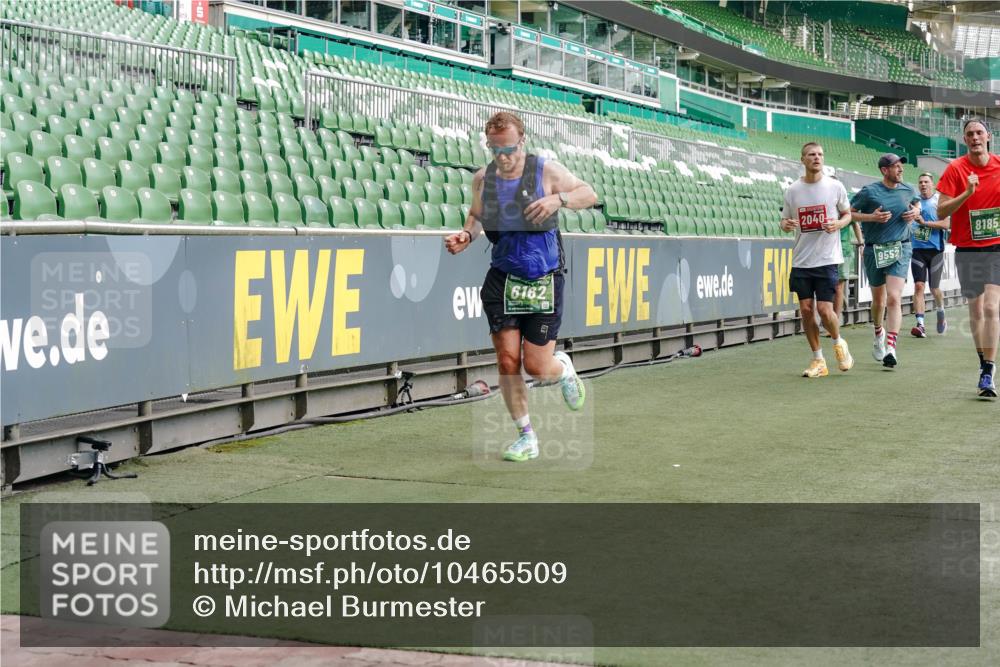 13.09.2026 - 21. swb-Marathon Bremen Michael Burmester http://msf.ph/oto/10465509 13.09.2026 12:56:34 Laufen im Stadion 205, 307, 388, 411, 431, 465, 655, 769, 776, 854, 857, 876, 913, 926, 948, 1058, 1130, 1254, 1537, 1601, 1645, 1750, 1809, 1900, 1972, 2001, 2040, 2051, 2075, 2122, 2251, 2260, 2319, 2402, 2473, 2493, 2535, 2604, 2634, 2640, 2671, 2761, 2812, 2904, 2948, 3057, 3078, 3119, 3192, 3202, 3290, 3348, 3411, 3450, 3458, 3508, 3514, 3634, 3706, 3716, 3760, 3813, 3836, 3939, 4135, 4137, 4171, 4316, 4319, 4413, 4455, 4479, 4733, 5277, 5430, 5530, 6106, 2498, 3085 meine-sportfotos.de