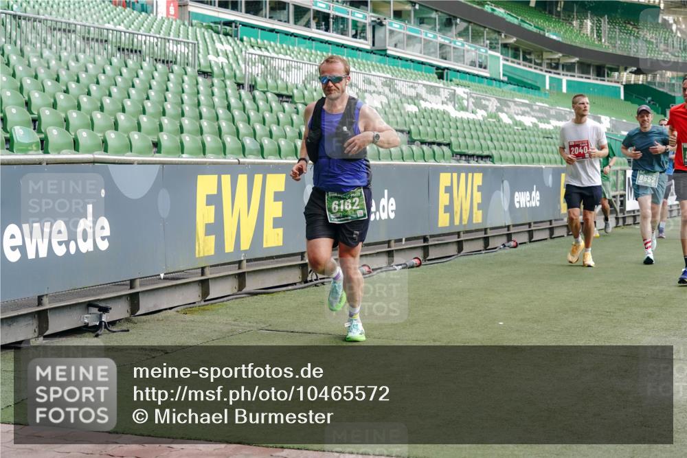 13.09.2026 - 21. swb-Marathon Bremen Michael Burmester http://msf.ph/oto/10465572 13.09.2026 12:56:35 Laufen im Stadion 205, 307, 388, 411, 431, 465, 655, 769, 776, 854, 857, 876, 913, 926, 948, 1058, 1130, 1254, 1537, 1601, 1645, 1750, 1809, 1900, 1972, 2001, 2040, 2051, 2075, 2122, 2260, 2319, 2402, 2473, 2493, 2535, 2604, 2634, 2640, 2671, 2761, 2812, 2904, 2948, 3057, 3078, 3119, 3192, 3202, 3290, 3348, 3411, 3450, 3458, 3508, 3514, 3634, 3706, 3716, 3760, 3813, 3836, 3939, 4135, 4137, 4171, 4316, 4319, 4413, 4455, 4479, 4733, 5277, 5430, 5530, 6106, 2498, 3085 meine-sportfotos.de