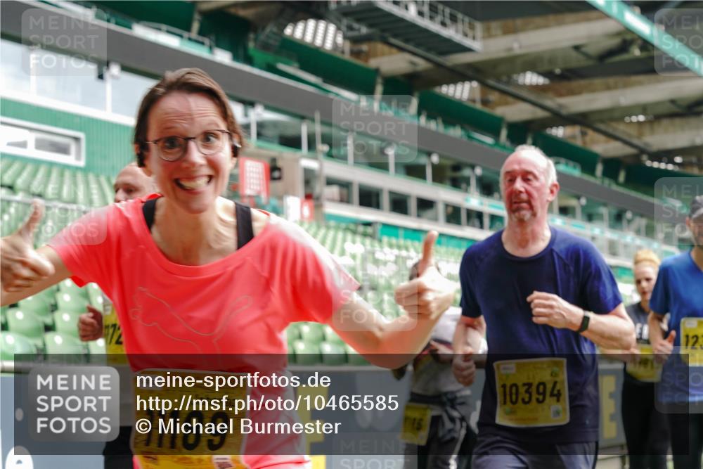 13.09.2026 - 21. swb-Marathon Bremen Michael Burmester http://msf.ph/oto/10465585 13.09.2026 10:35:27 Laufen im Stadion 10093, 10144, 10147, 10152, 10157, 10173, 10175, 10177, 10181, 10182, 10185, 10187, 10195, 10240, 10245, 10254, 10263, 10272, 10275, 10291, 10306, 10309, 10356, 10357, 10367, 10368, 10369, 10377, 10409, 10415, 10420, 10427, 10439, 10460, 10473, 10477, 10481, 10485, 10492, 10528, 10559, 10560, 10617, 10636, 10639, 10669, 10671, 10672, 10677, 10700, 10715, 10828, 10857, 10914, 10928, 11126, 11162, 11343, 11803, 11965, 10146, 10222 meine-sportfotos.de