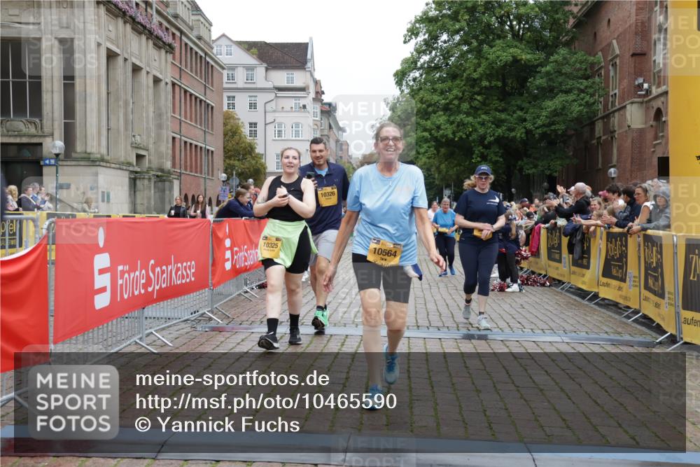 13.09.2026 - Kiel Lauf Yannick Fuchs http://msf.ph/oto/10465590 13.09.2026 09:58:54 Ziel 269, 3458, 6148, 6249, 6956, 7399, 10030, 10325, 10326, 10564, 2103, 5872, 7415, 9087, 11463, 12561, 3920, 5489, 3302, 5738, 9087 meine-sportfotos.de