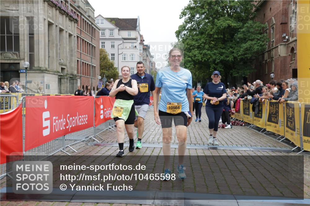 13.09.2026 - Kiel Lauf Yannick Fuchs http://msf.ph/oto/10465598 13.09.2026 09:58:54 Ziel 269, 3458, 6148, 6249, 6956, 7399, 10030, 10325, 10326, 10564, 2103, 5872, 7415, 9087, 11463, 12561, 3920, 5489, 3302, 5738, 9087 meine-sportfotos.de