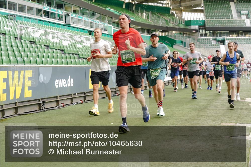 13.09.2026 - 21. swb-Marathon Bremen Michael Burmester http://msf.ph/oto/10465630 13.09.2026 12:56:36 Laufen im Stadion 205, 307, 411, 431, 465, 655, 769, 776, 854, 857, 876, 913, 926, 948, 1058, 1130, 1254, 1537, 1601, 1645, 1750, 1809, 1900, 1972, 2001, 2040, 2051, 2075, 2122, 2260, 2319, 2402, 2473, 2493, 2535, 2604, 2634, 2640, 2671, 2761, 2812, 2904, 2948, 3057, 3078, 3119, 3192, 3202, 3290, 3348, 3411, 3450, 3458, 3508, 3514, 3634, 3706, 3716, 3760, 3813, 3836, 3939, 4135, 4137, 4171, 4316, 4319, 4413, 4455, 4479, 4733, 5277, 5430, 5530, 6106, 2498, 3085 meine-sportfotos.de