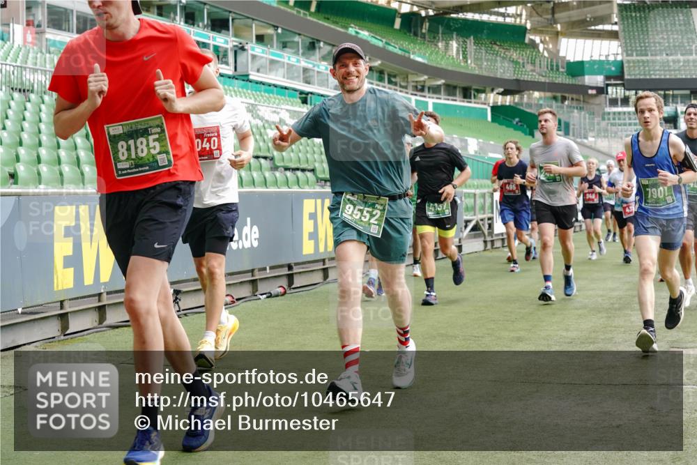 13.09.2026 - 21. swb-Marathon Bremen Michael Burmester http://msf.ph/oto/10465647 13.09.2026 12:56:38 Laufen im Stadion 205, 307, 411, 431, 465, 655, 769, 776, 854, 857, 876, 913, 926, 948, 1010, 1058, 1130, 1254, 1537, 1601, 1645, 1750, 1809, 1900, 1972, 2001, 2040, 2051, 2075, 2122, 2260, 2319, 2324, 2402, 2473, 2493, 2535, 2604, 2634, 2640, 2671, 2761, 2812, 2904, 2948, 3057, 3078, 3119, 3192, 3202, 3290, 3348, 3411, 3450, 3458, 3508, 3514, 3634, 3706, 3760, 3813, 3836, 3939, 4101, 4135, 4137, 4171, 4316, 4319, 4413, 4455, 4479, 4733, 5277, 5430, 5530, 6106, 2498, 3085 meine-sportfotos.de